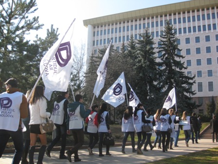 Tinerii PPRM vă cheamă  să apărăm LIBERTATEA PRESEI din Republica Moldova