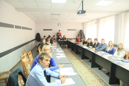 Primul seminar pentru Guvernul Tinerilor Partidului Popular din Republica Moldova